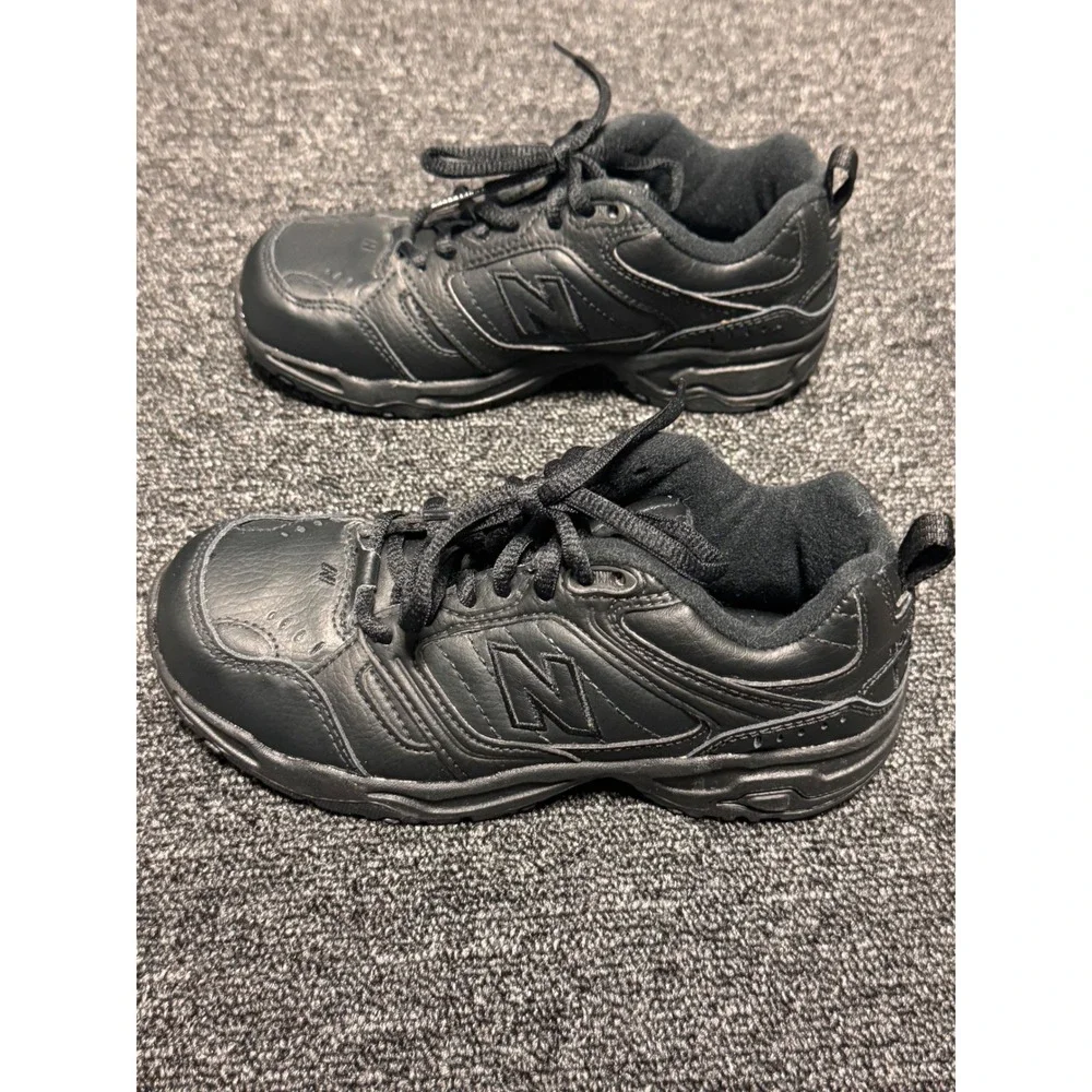 New Balance 621 Kids Cross Training Shoes Black Leather KX621BKP Size 13.5 Wide